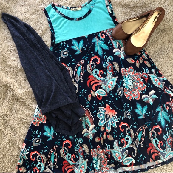 éloges Dresses & Skirts - Sleeveless Paisley Swing Dress